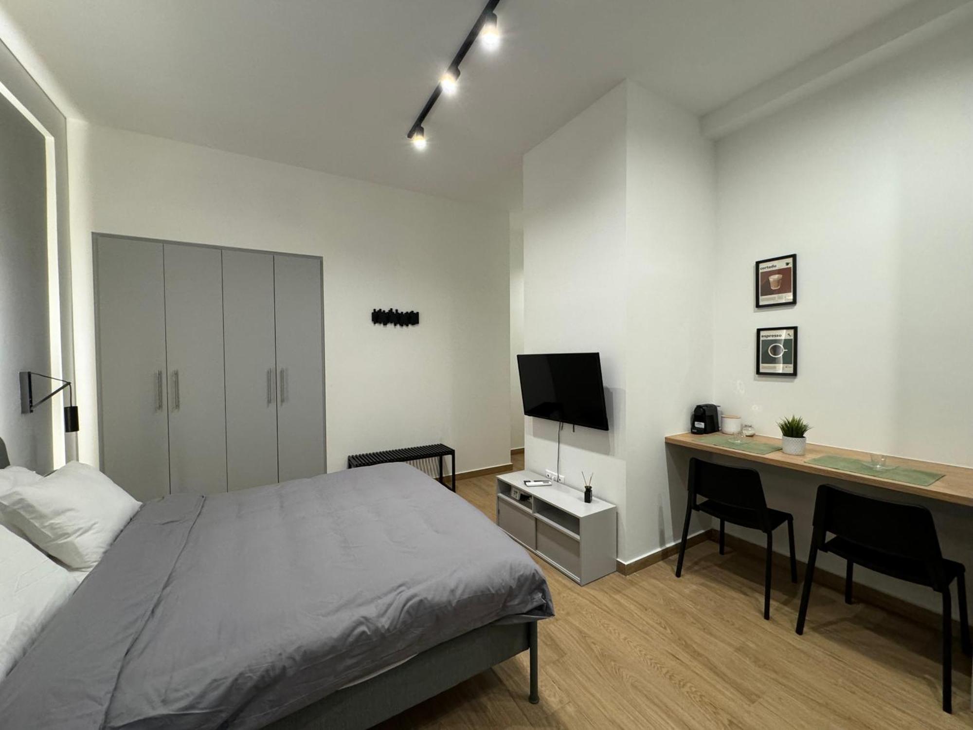 Dekolomvou Apartment Tesalonika Bagian luar foto