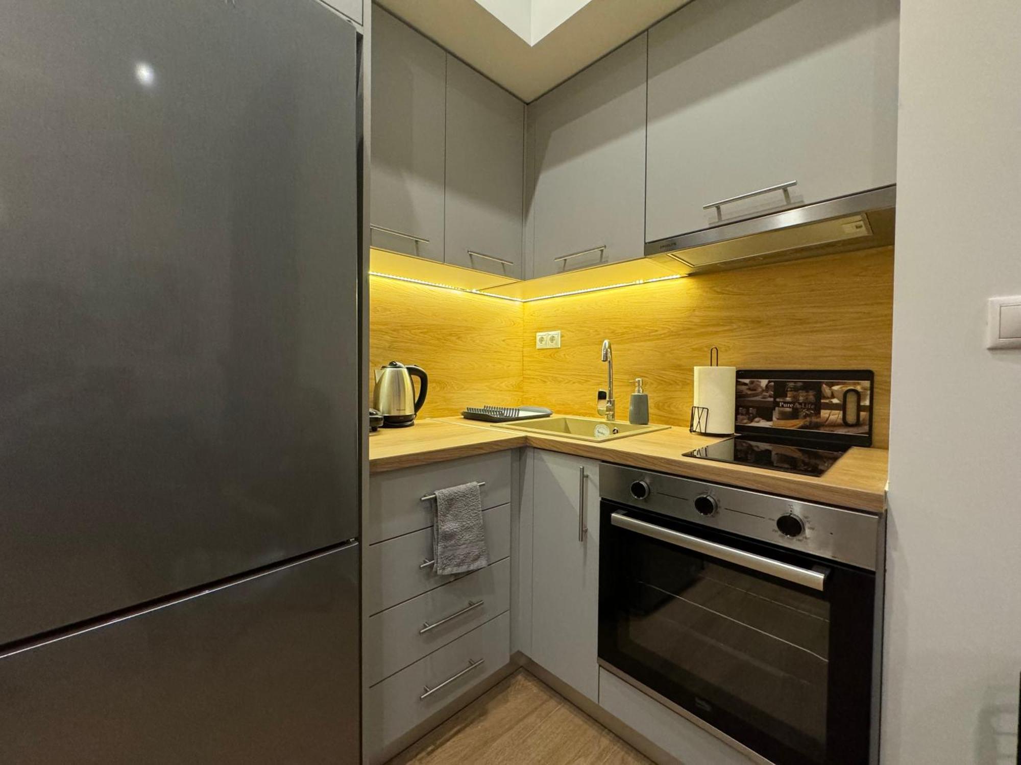 Dekolomvou Apartment Tesalonika Bagian luar foto