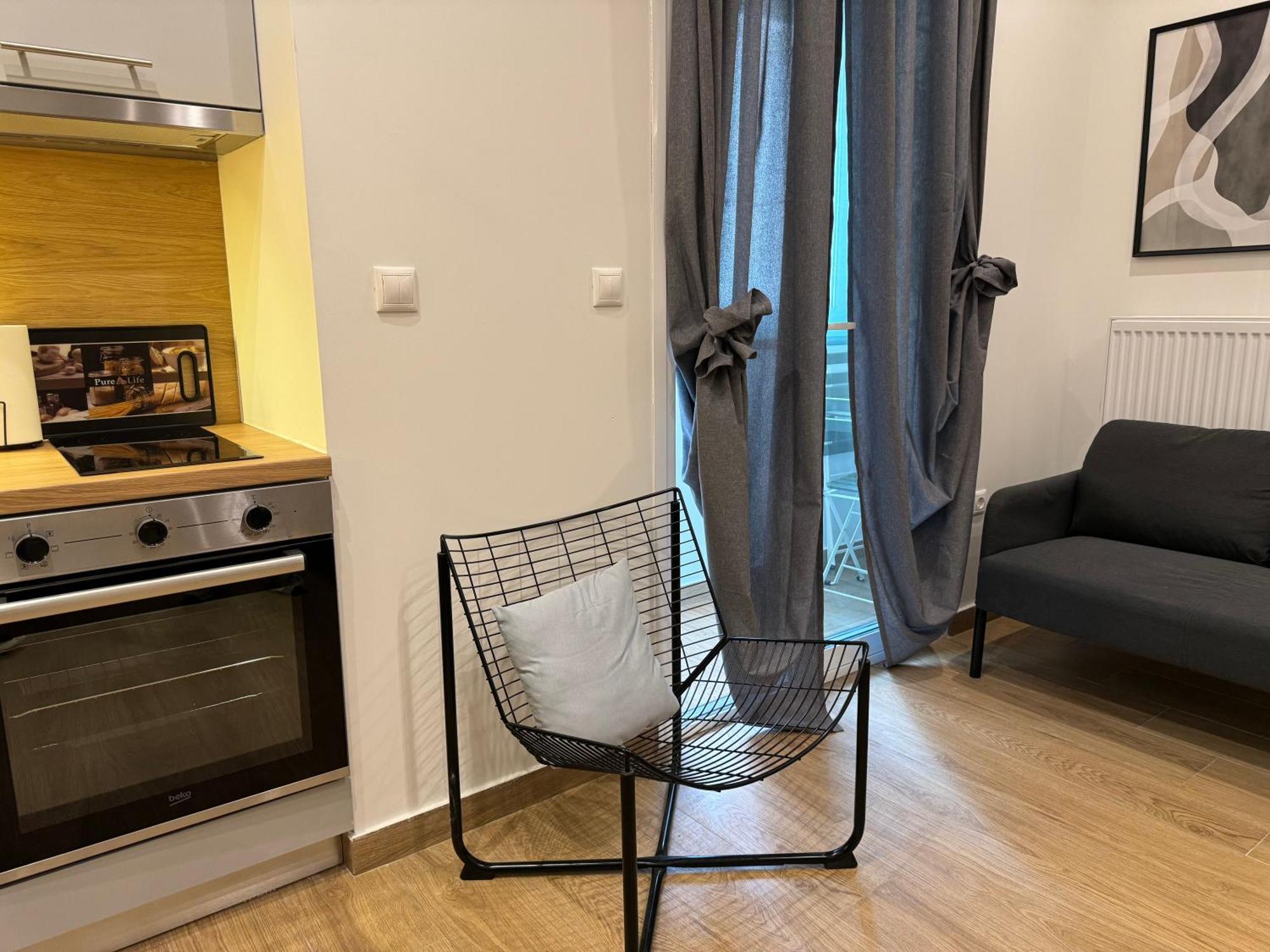 Dekolomvou Apartment Tesalonika Bagian luar foto