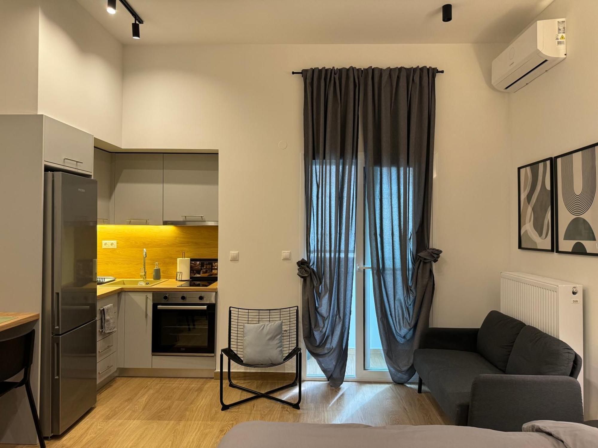 Dekolomvou Apartment Tesalonika Bagian luar foto